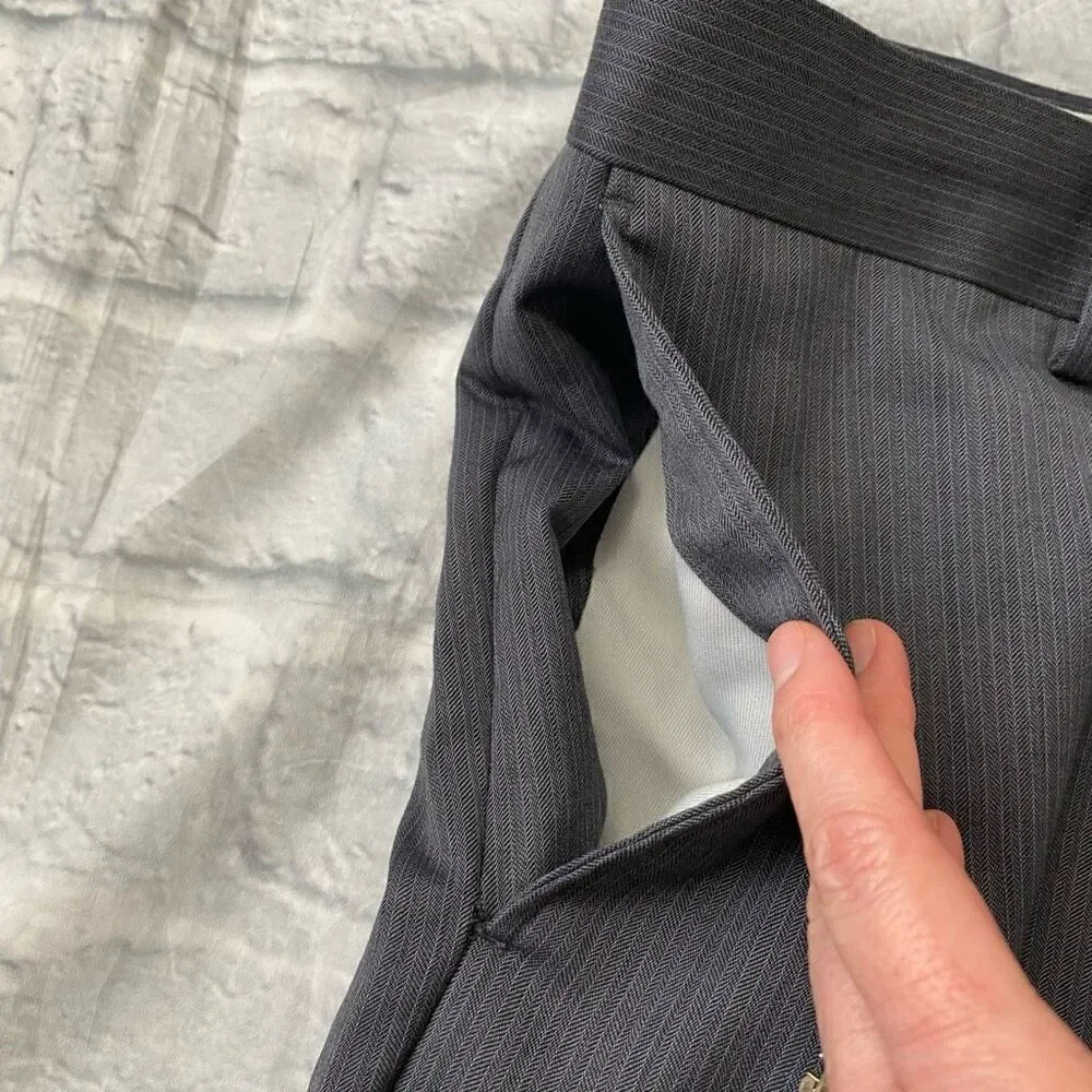 J Lawrence for men 44R 2 piece 100% wool suit 38/32 pants grey w/pin stripe